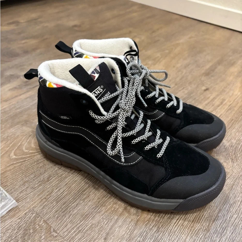 Vans Black High-Top Sneakers - Picture 2 of 6